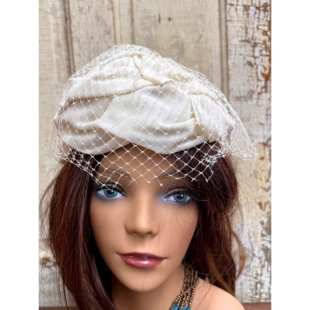 Vintage Ivory Satin Pillbox Hat with Veil Bridal Special Occasion - Picture 10 of 17